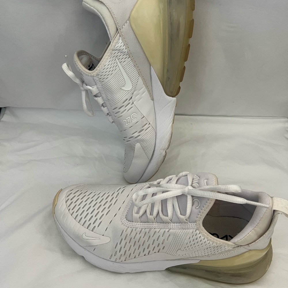 Nike Women's White and Tan Athletic Shoes